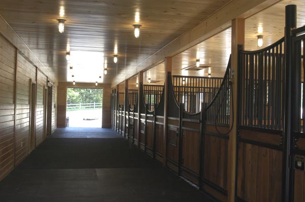 sm project - barns & stables